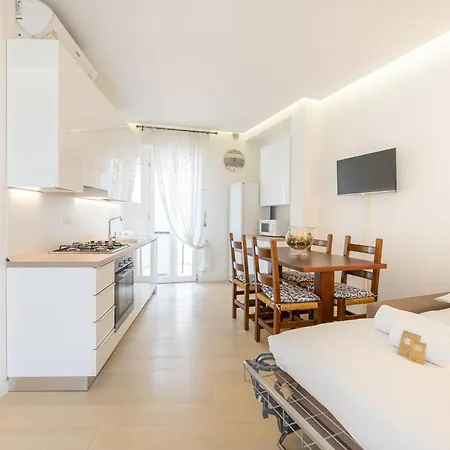 Apartment Casa Maria - Tra Centro E Stazione Treni